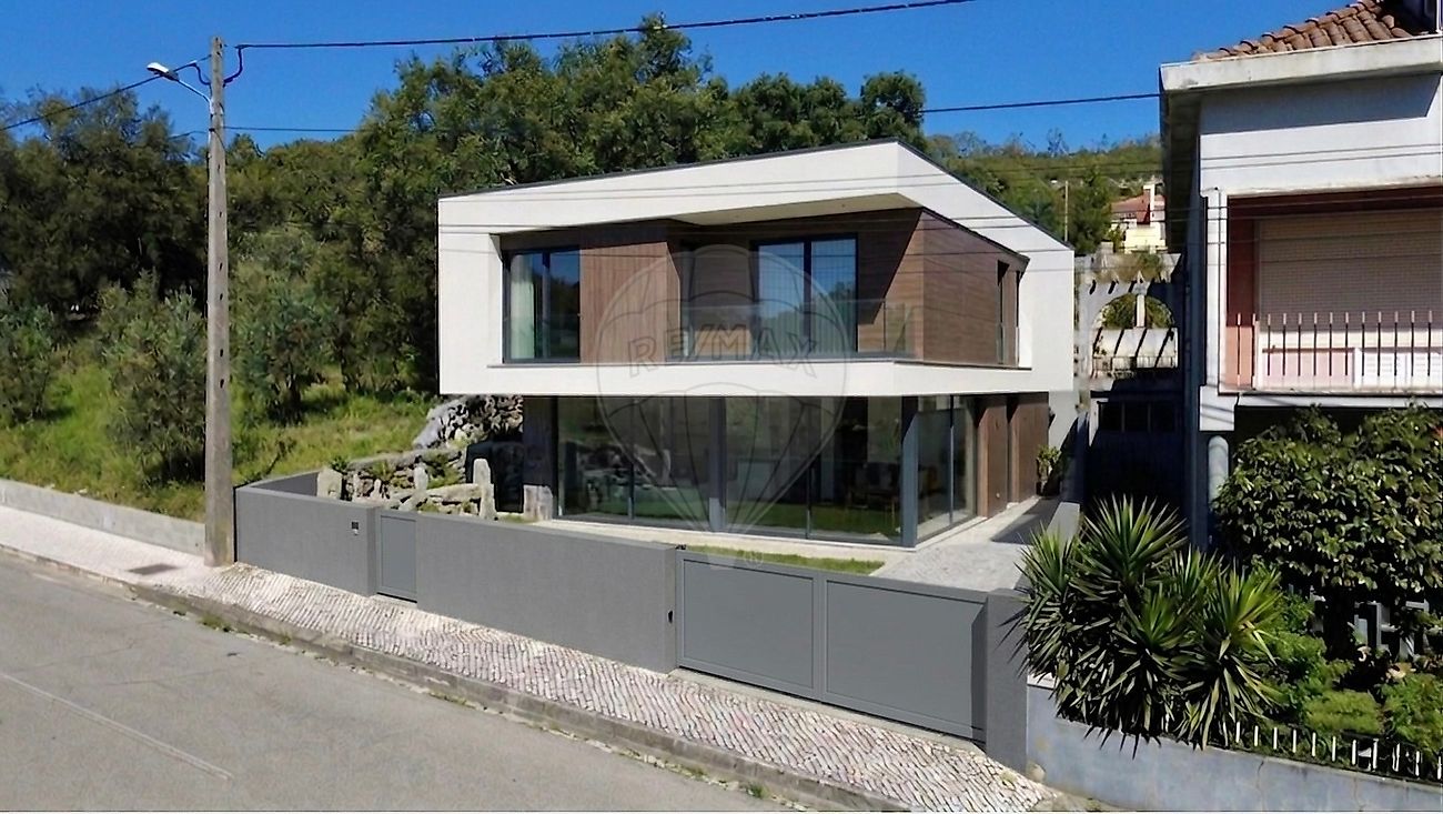 Terreno à venda em Porto de Mós