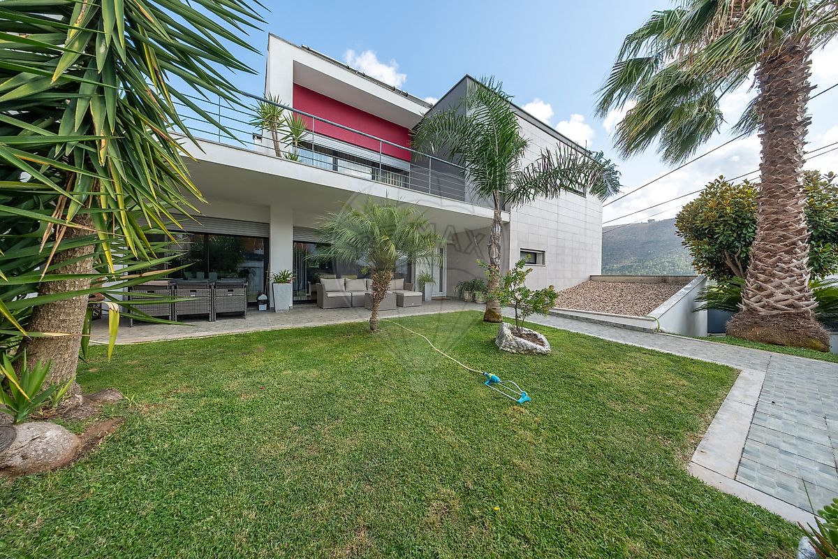 Moradia T4 à venda em Mira de Aire, €459.900