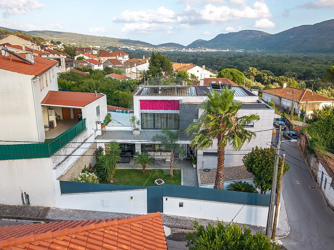 Moradia - Mira de Aire, Porto de Mós, Leiria