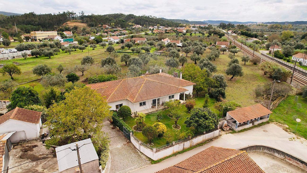 Apartamento T6 à venda em Pombal