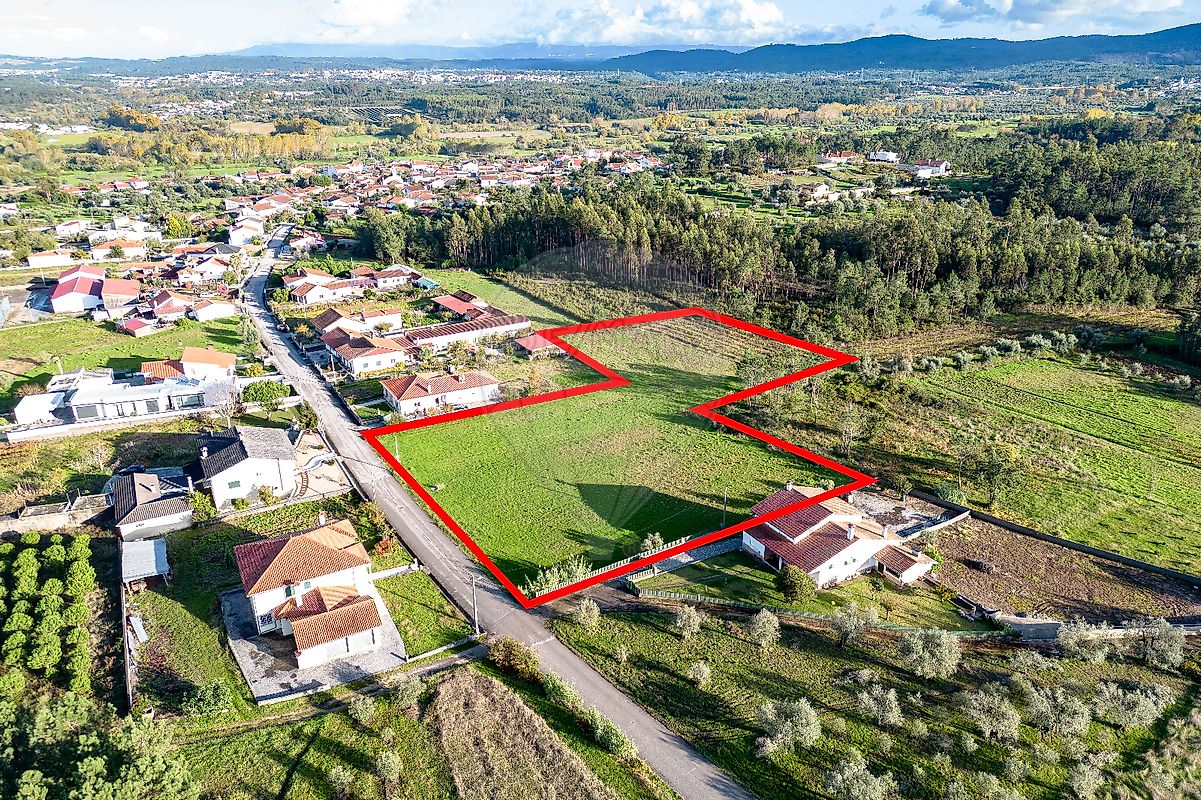 Land for sale in Condeixa-a-Nova, Portugal — €175,000