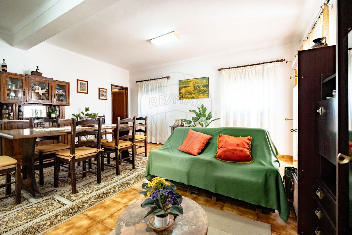 listing 124651150-45 picture-0