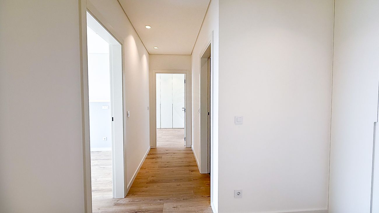 listing 124651083-330 picture-0