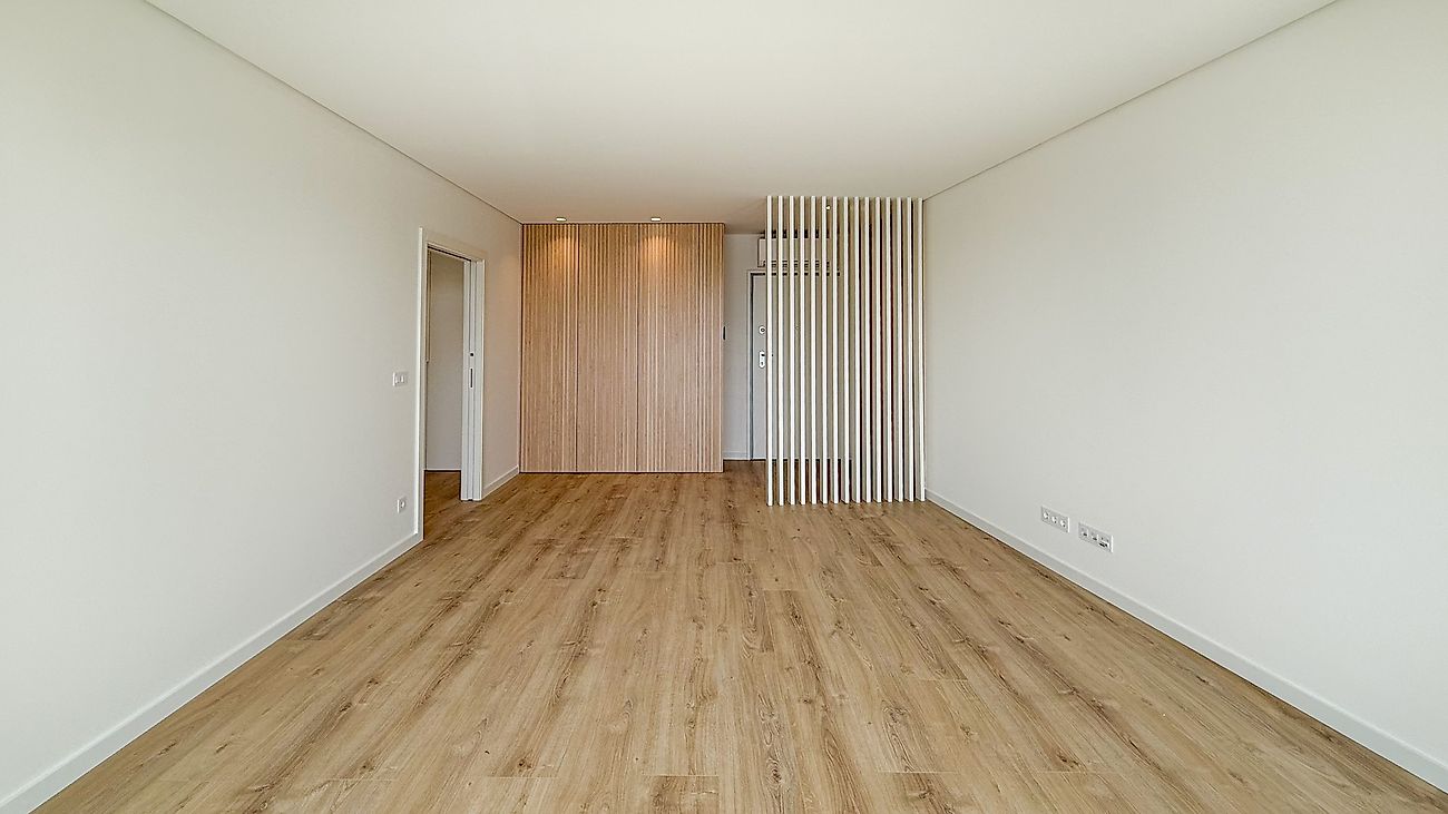 listing 124651083-330 picture-0