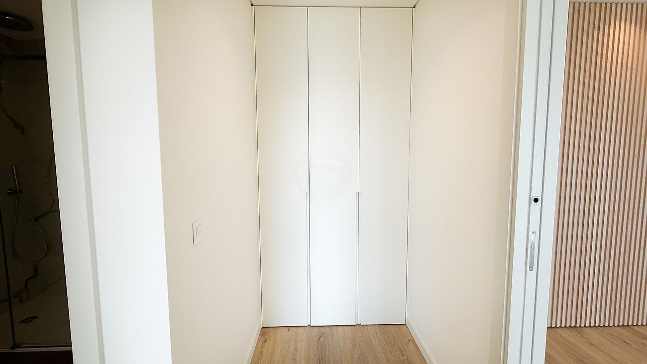 listing 124651083-330 picture-0