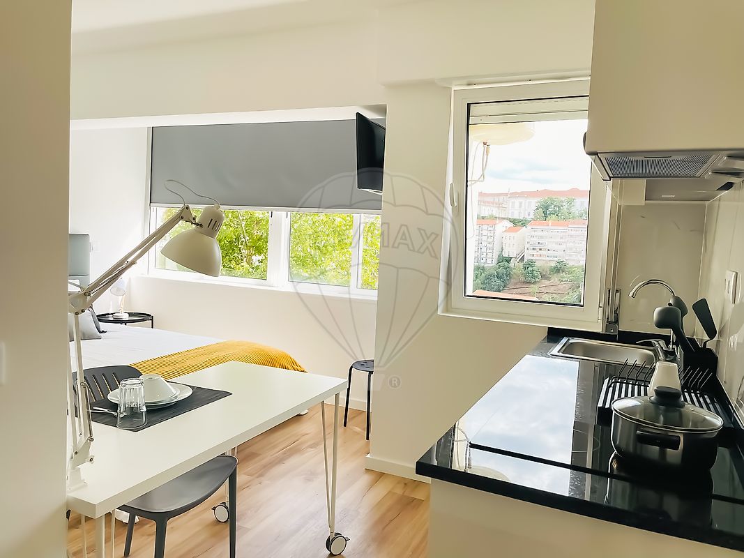 Apartamento T6 à venda em Coimbra