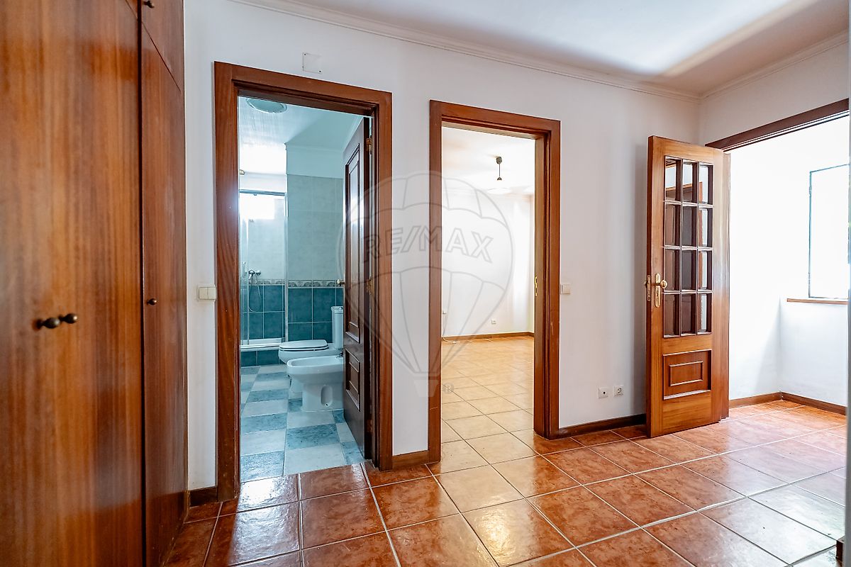 listing 124651134-75 picture-0