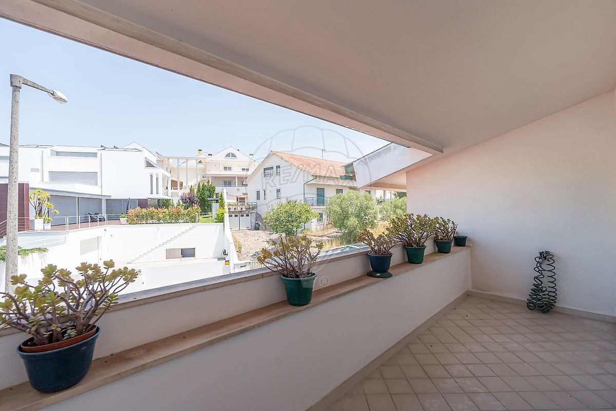 listing 124651180-16 picture-0