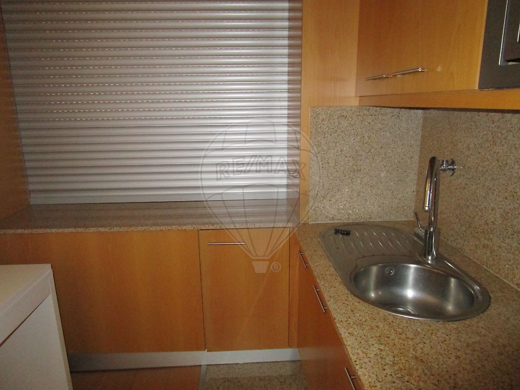 listing 124651139-74 picture-0