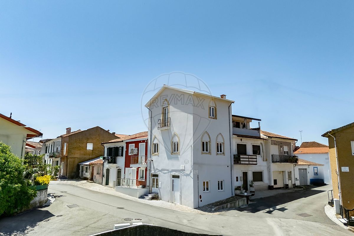 Moradia T4 à venda em Coimbra
