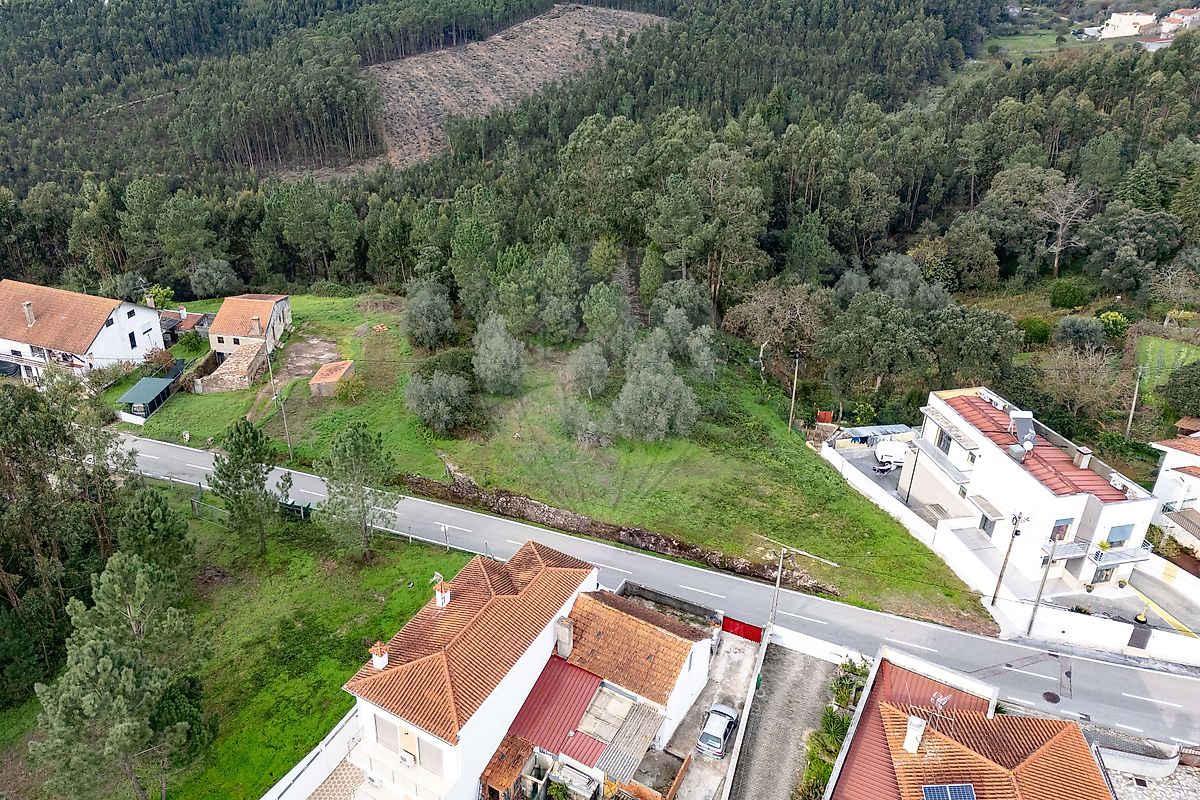 Terreno à venda em Coimbra