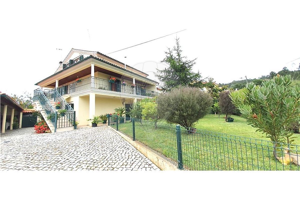 Moradia - Semide e Rio Vide, Miranda do Corvo, Coimbra