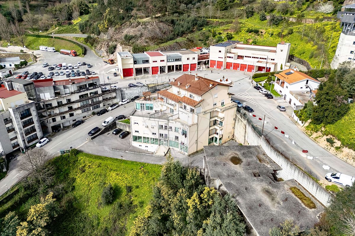 Garagem à venda em Penacova