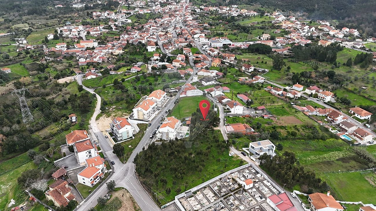 Terreno T4 à venda em Coimbra