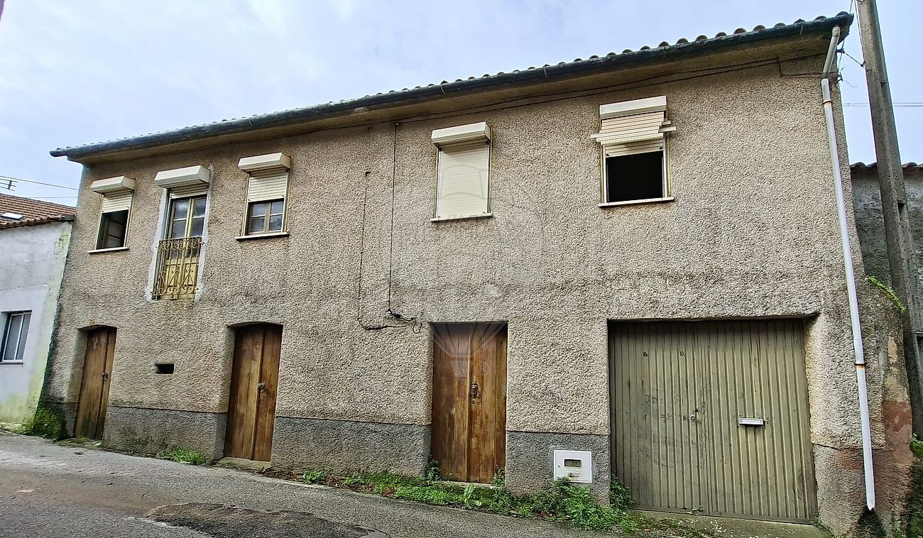 Moradia T3 à venda em Miranda do Corvo