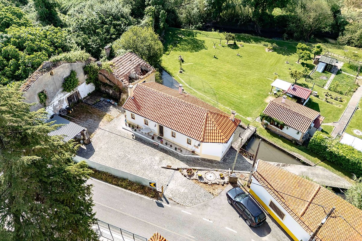 Moradia T5 à venda em Soure