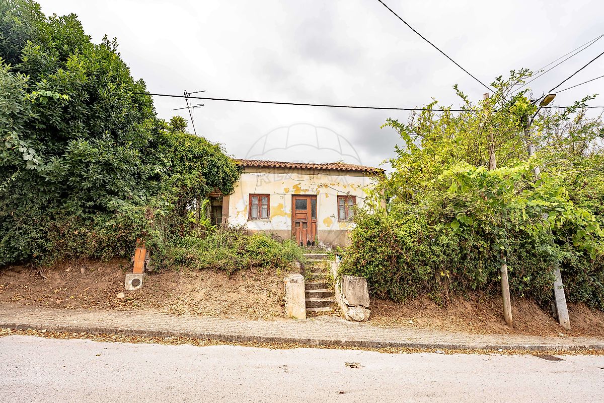 Moradia T3 - São Martinho do Bispo e Ribeira de Frades, Coimbra, Coimbra