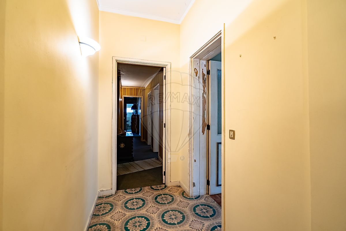 Apartamento T4 à venda em Coimbra (Sé Nova, Santa Cruz, Almedina e São Bartolomeu), Coimbra — foto 2