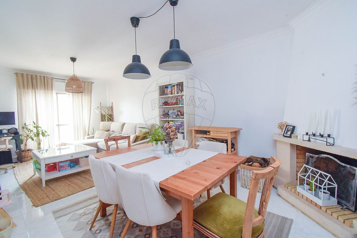 Apartamento T2 à venda em Sintra