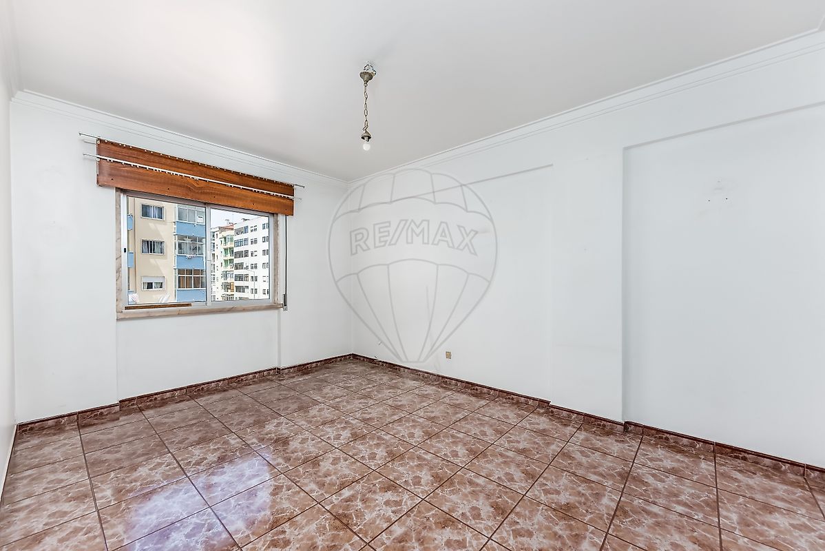 Apartamento T1 à venda em Sintra