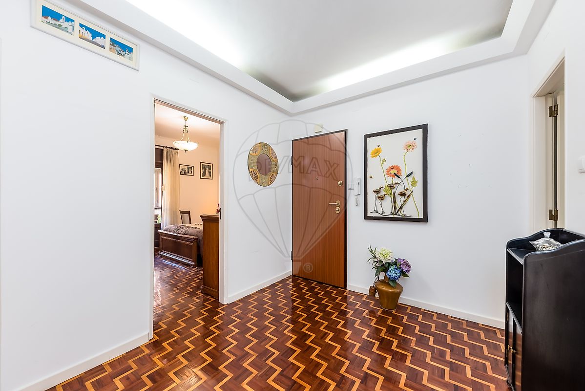 Apartamento T2 à venda em Mina de Água, Amadora — foto 3