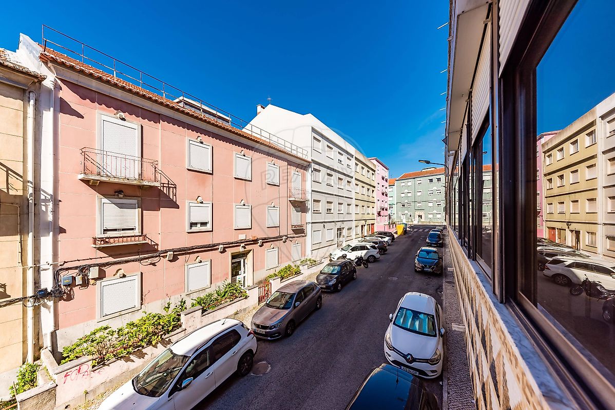 Apartamento T2 à venda em Mina de Água, Amadora — foto 28