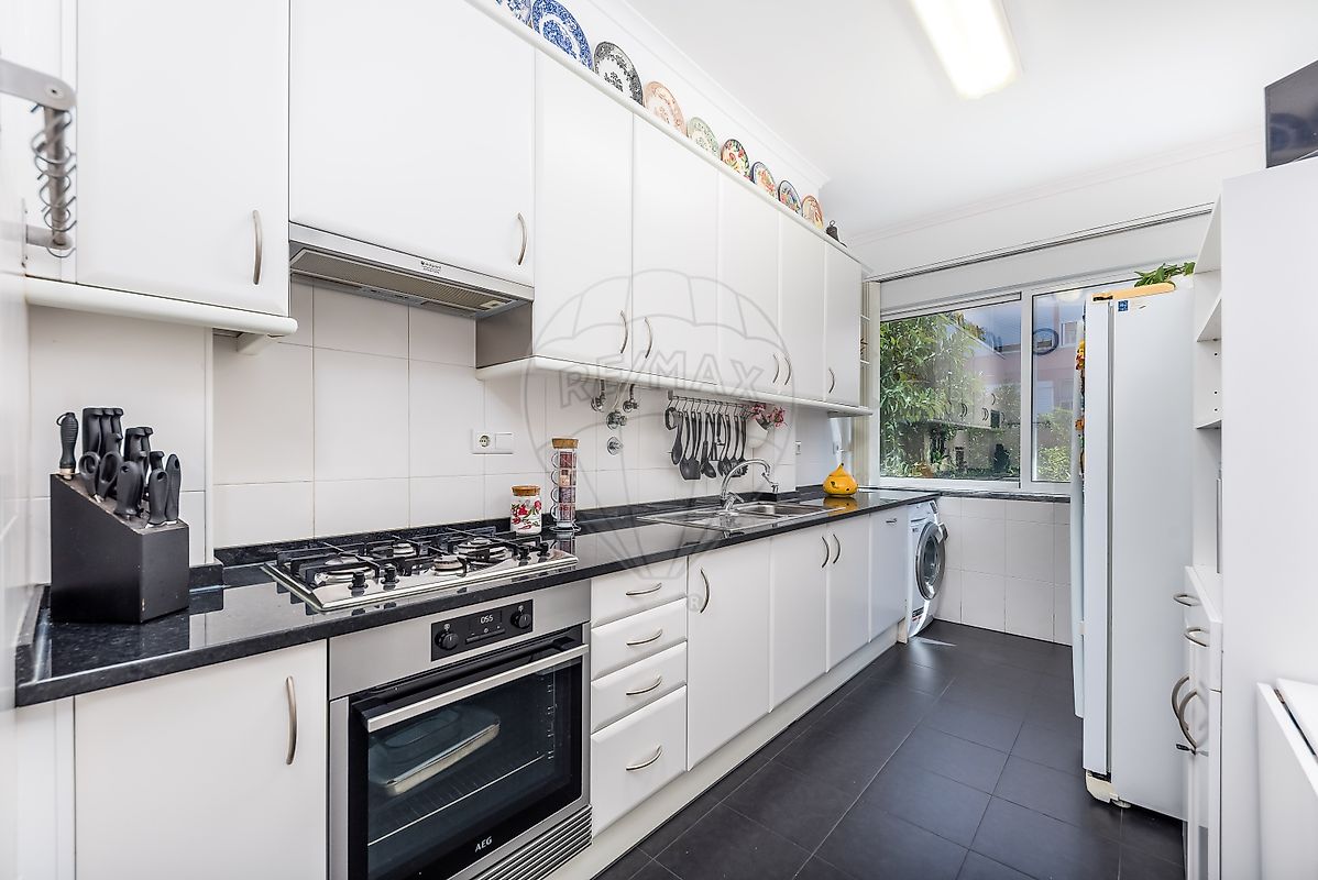 Apartamento T2 à venda em Mina de Água, Amadora — foto 8