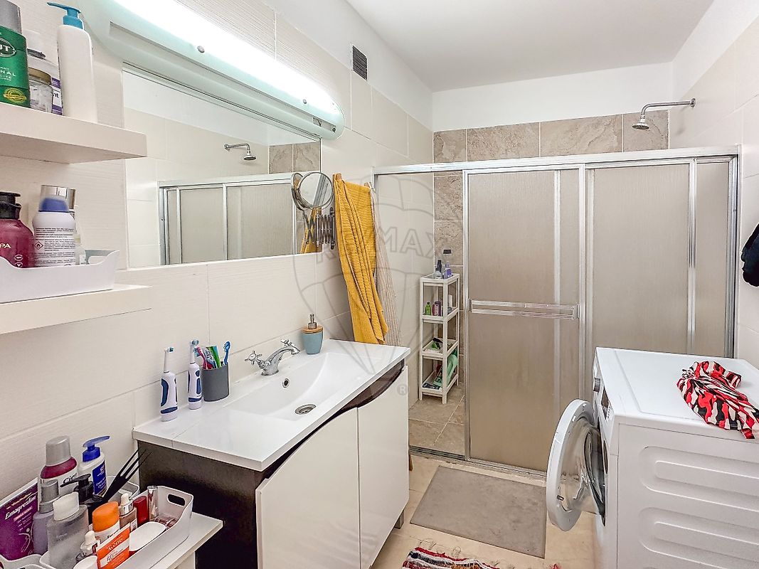 listing 124681368-7 picture-0