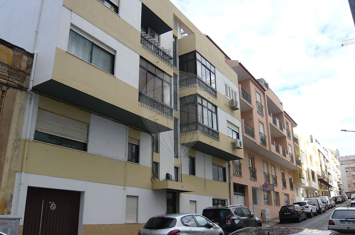 Apartamento T3 à venda em Faro