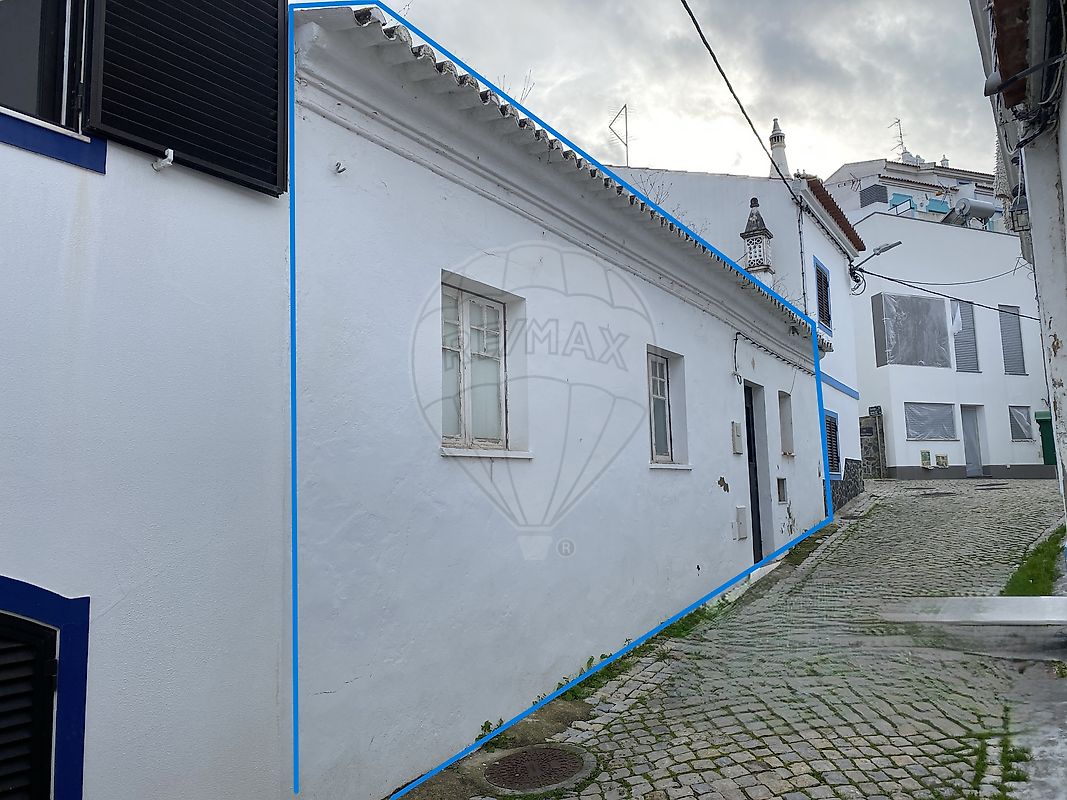 Moradia T2 à venda em Alcoutim