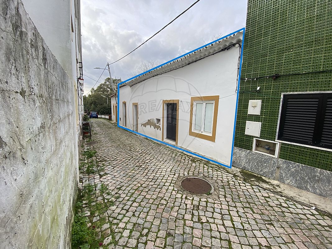 Arrecadação à venda em Alcoutim