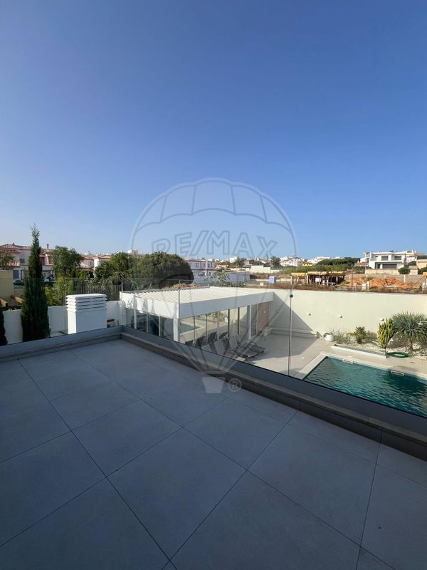 listing 124711117-6 picture-0