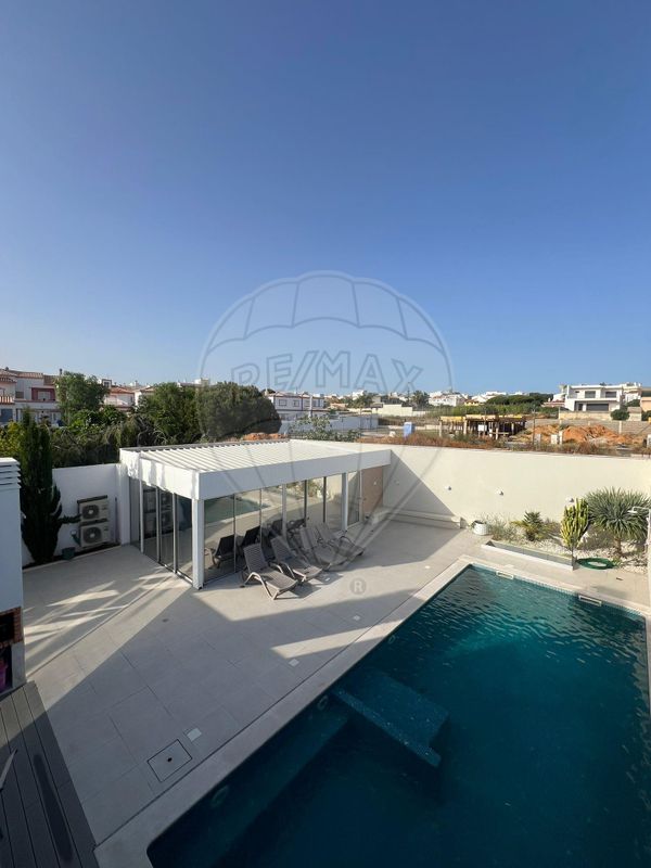 listing 124711117-6 picture-0