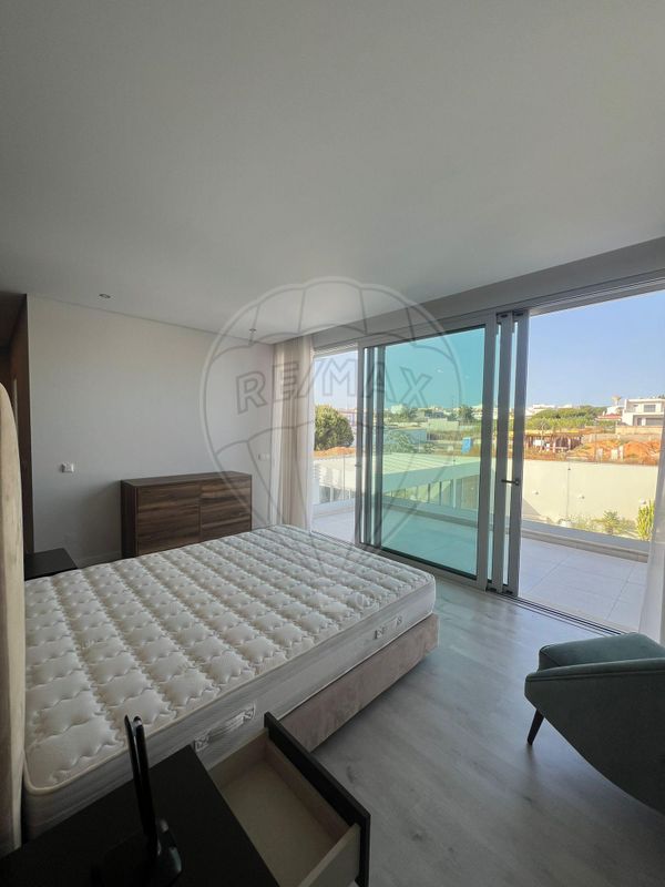 listing 124711117-6 picture-0