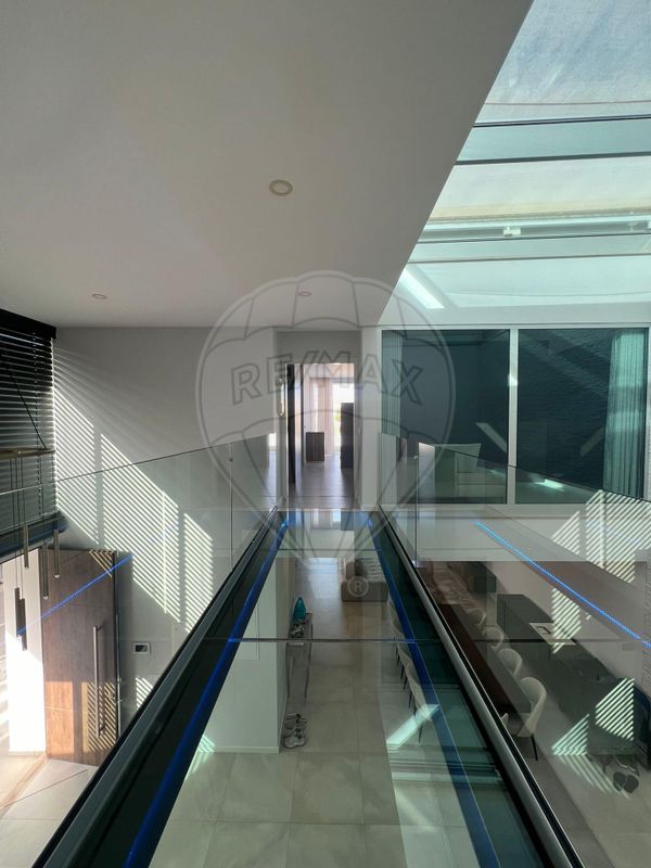 listing 124711117-6 picture-0