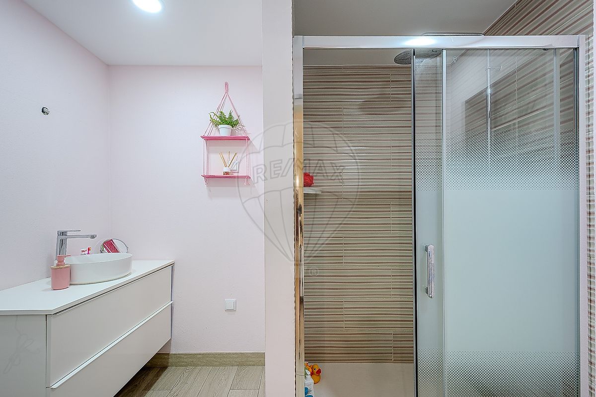 listing 124711109-6 picture-0