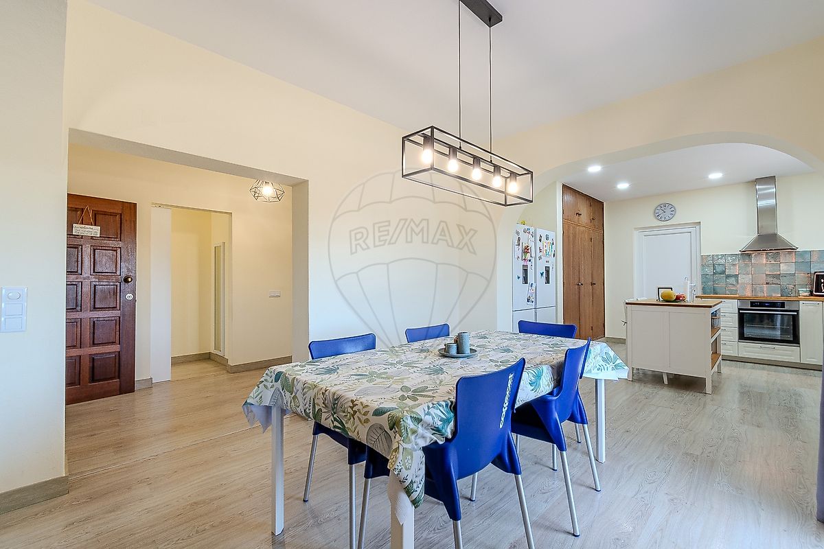 listing 124711109-6 picture-0