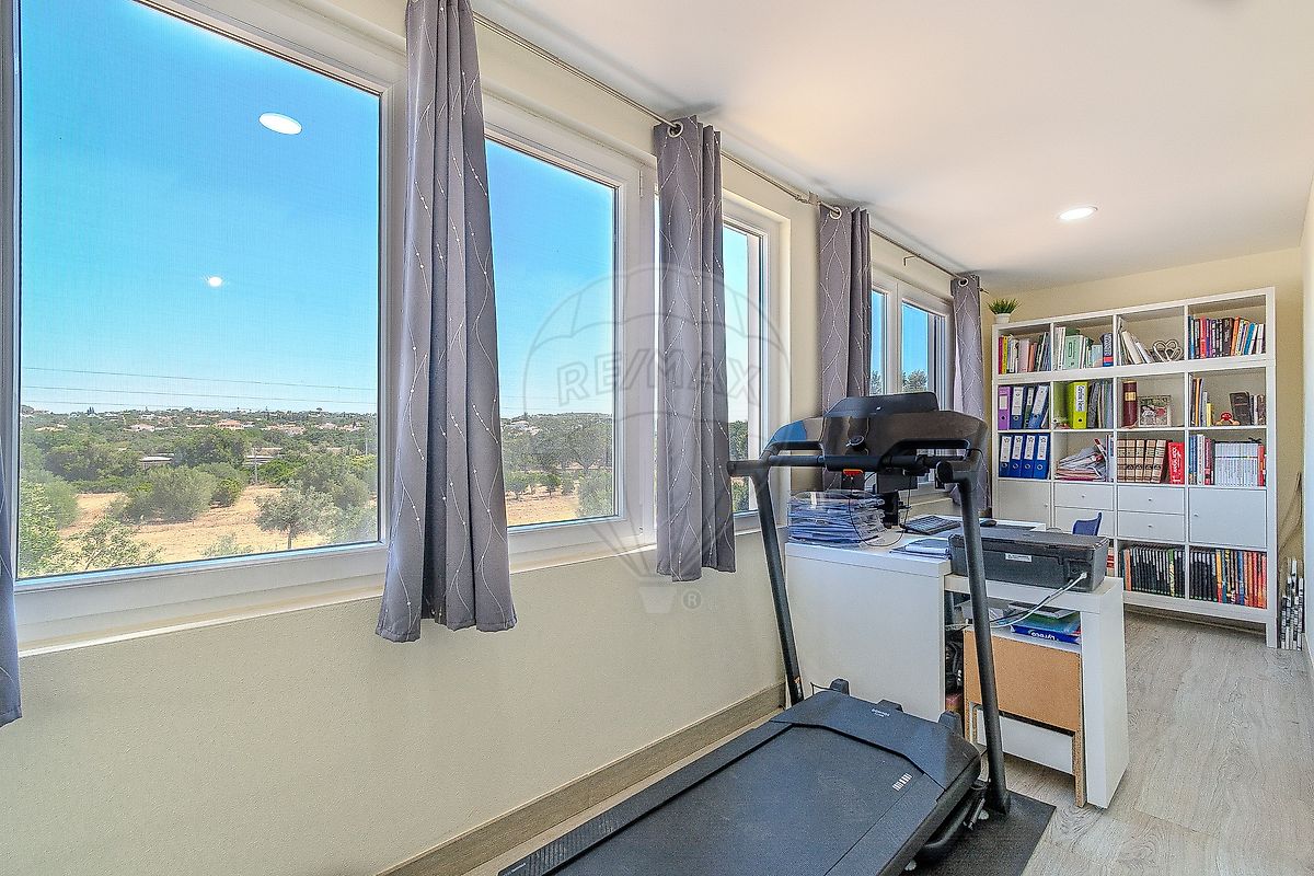 listing 124711109-6 picture-0