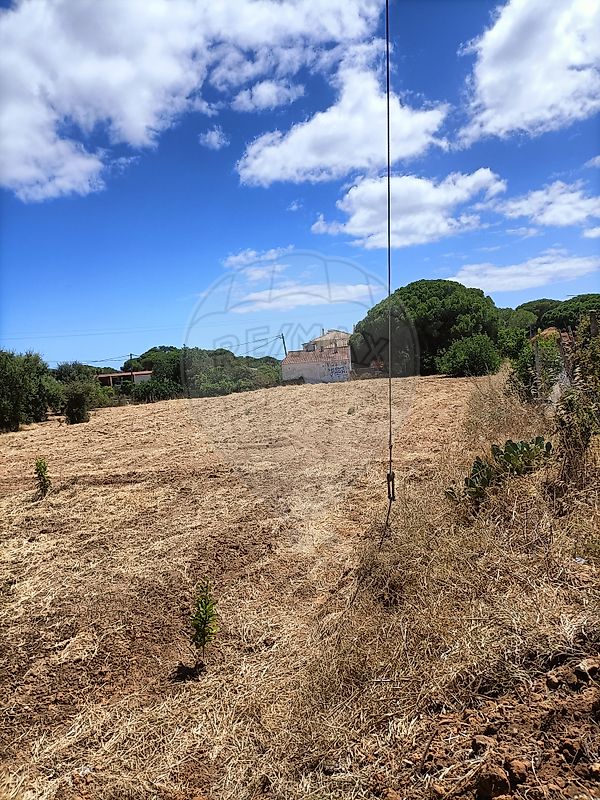 Terreno à venda em Loulé
