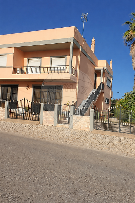 Moradia T4 à venda em Faro