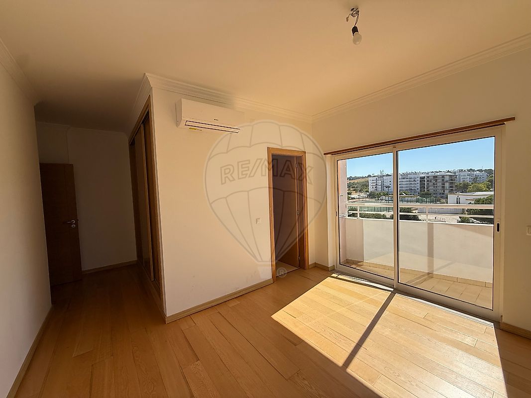 Apartamento T3 à venda em São Clemente, Loulé — foto 11