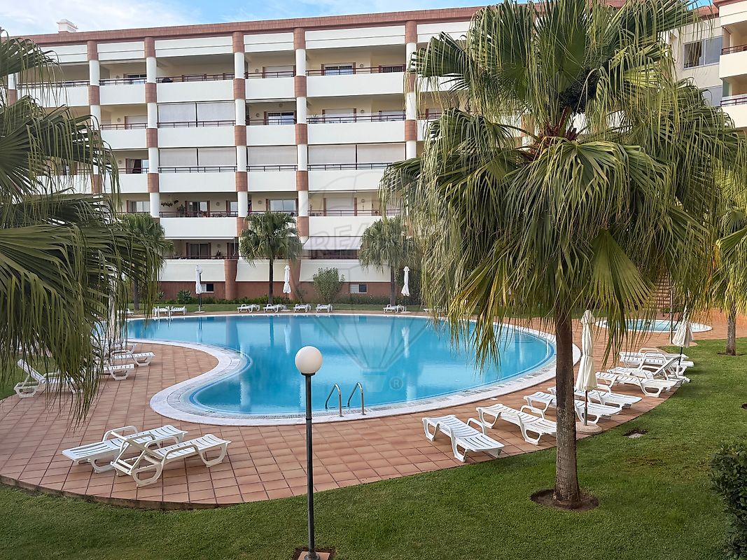 Apartamento T2 para arrendar em Loulé