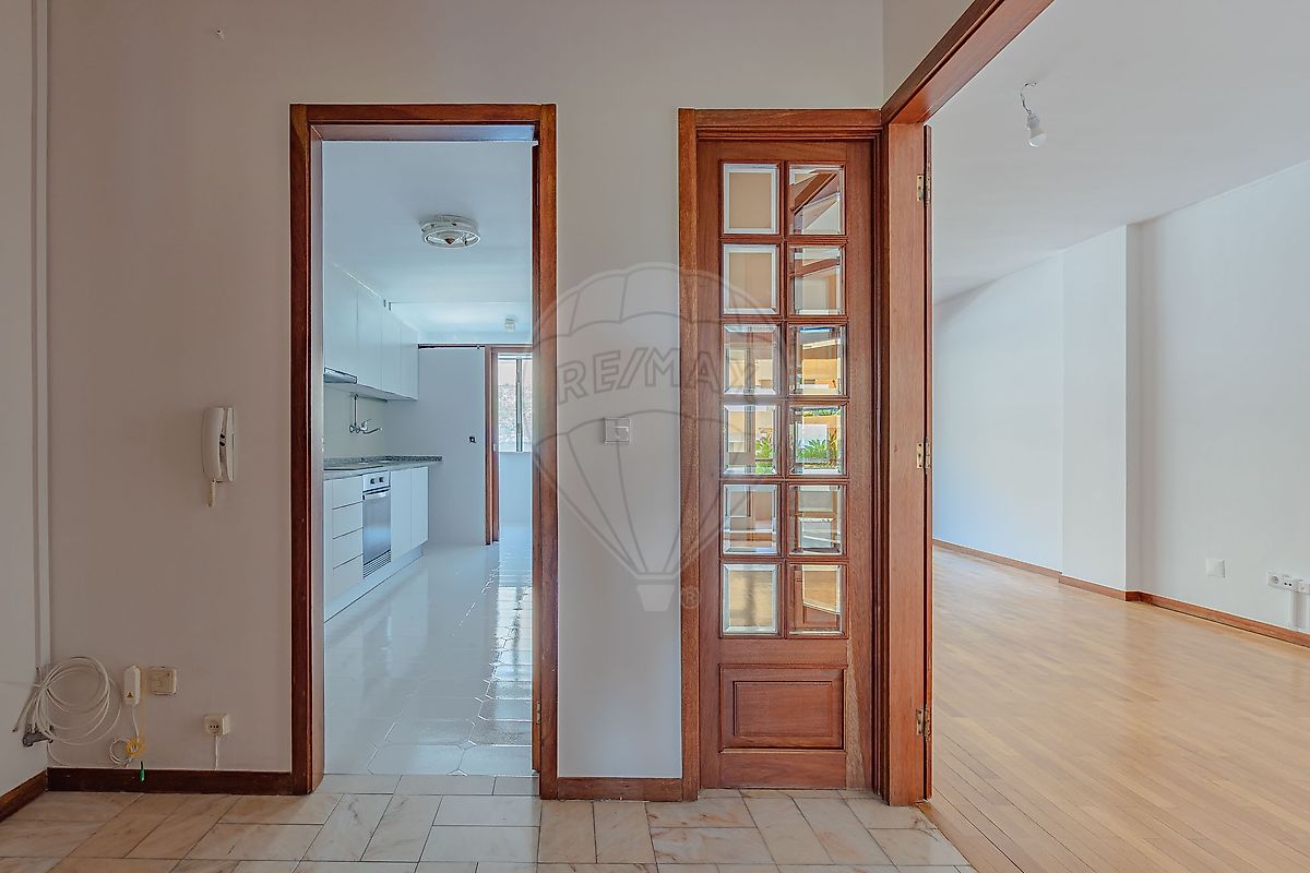 listing 124721100-59 picture-0