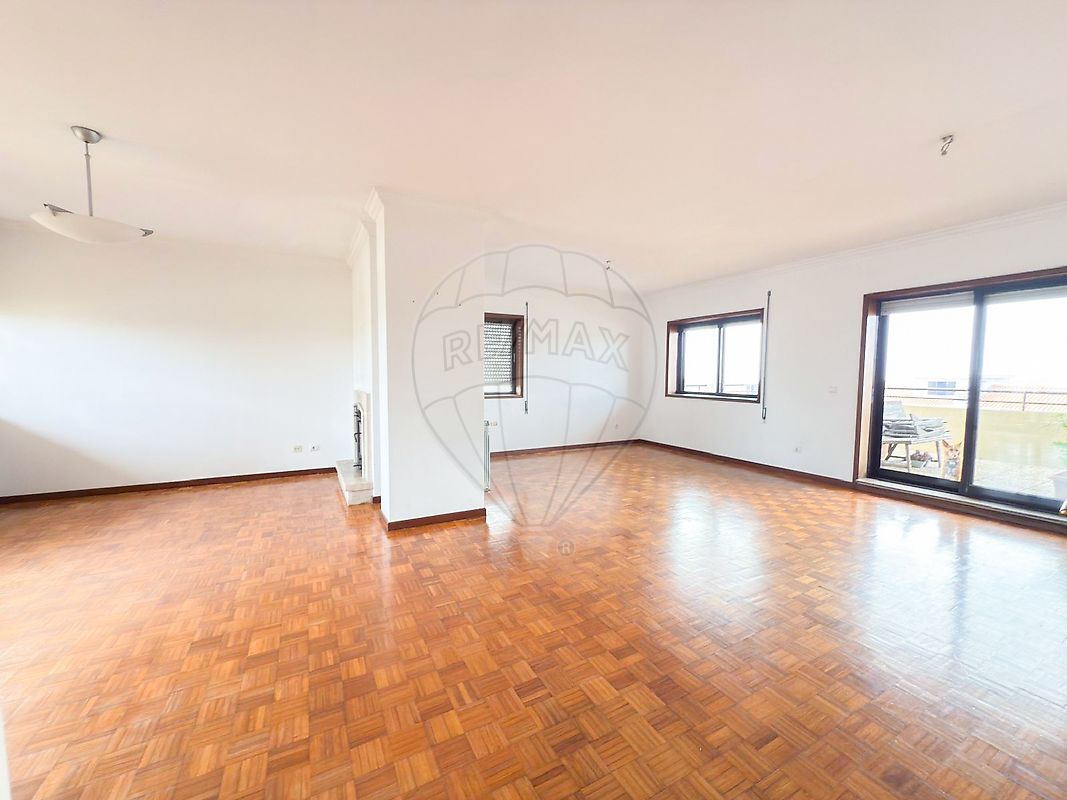 Apartamento T4 para venda