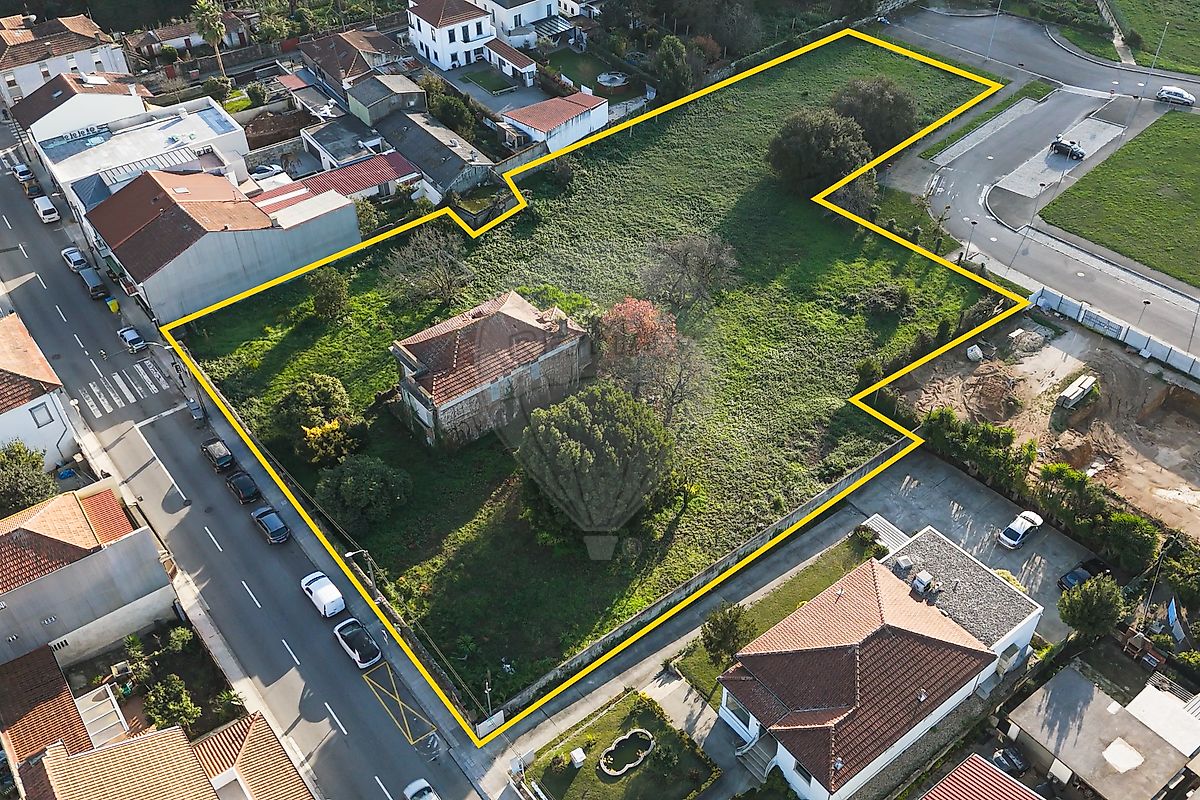 Terreno à venda em Matosinhos