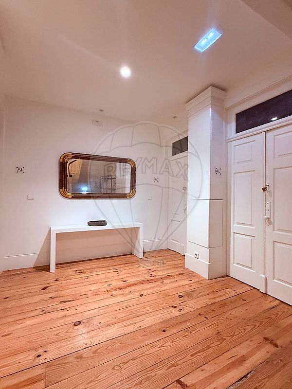 Apartamento à venda em Porto