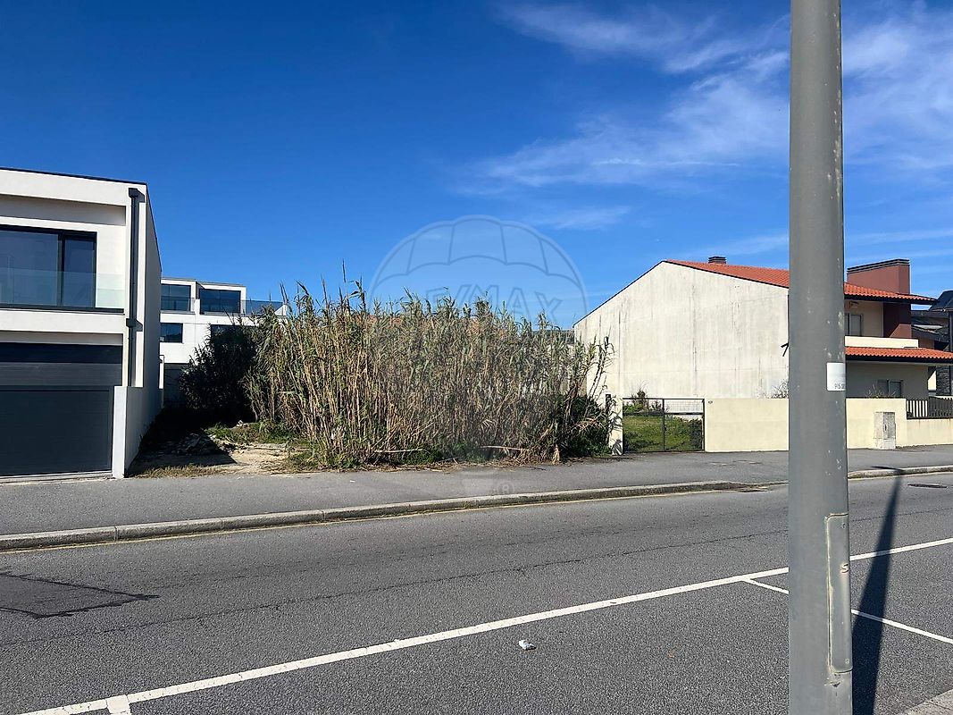 Terreno à venda em Matosinhos