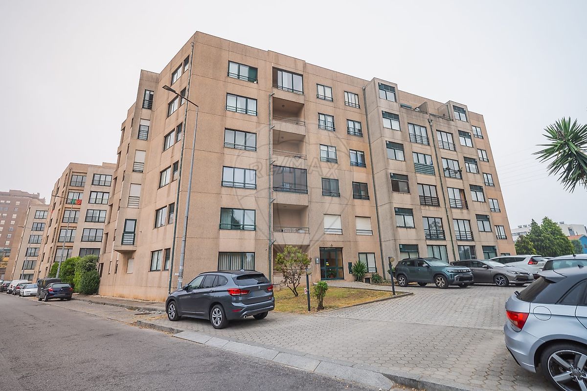Apartamento T2 à venda em Vila Nova de Gaia