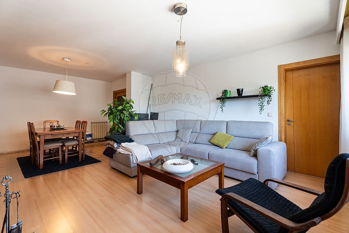 Apartamento T2 à venda em Maia