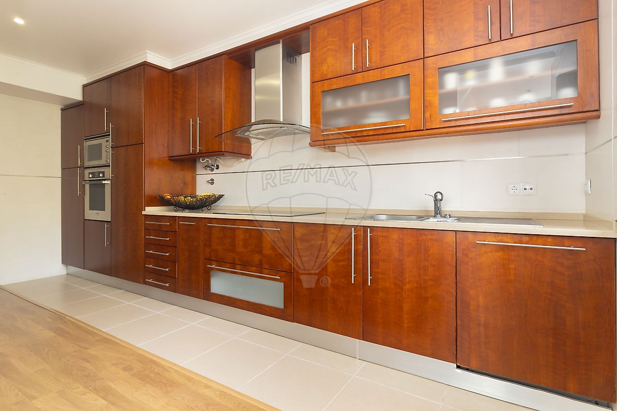 Apartamento T5 à venda em Barreiro